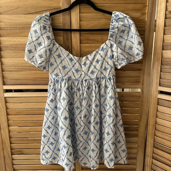 Ciao Lucia Diana Mini Puff Sleeves Floral Dress size S -  threedaughtersproperties.com
